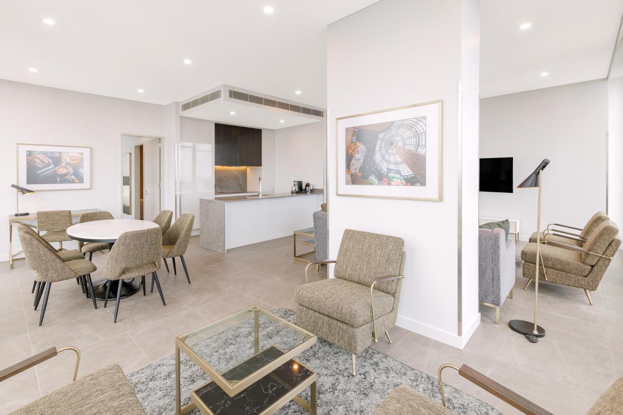 Meriton Suites Melbourne Luaran gambar Interior of a typical apartment