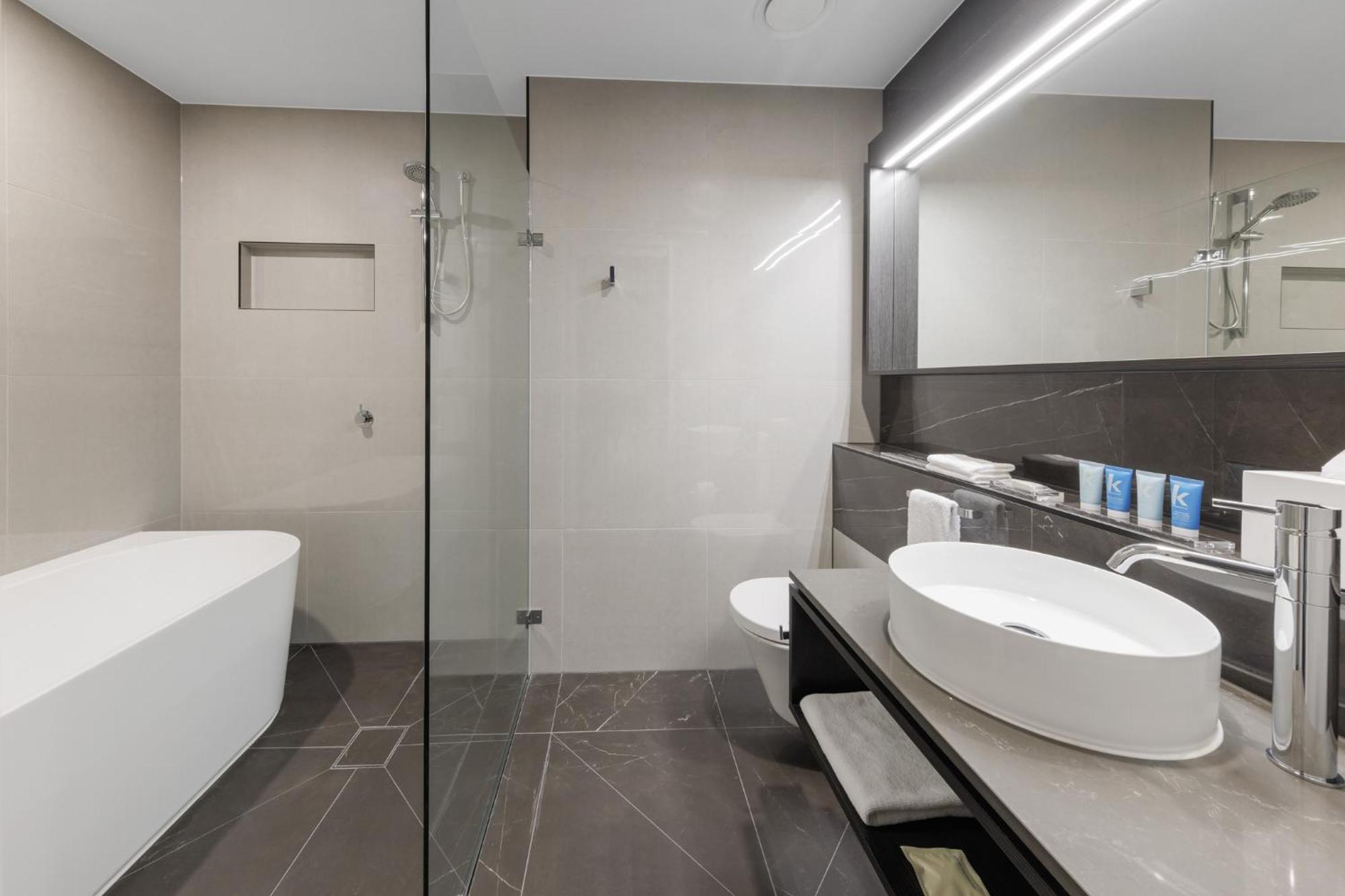 Meriton Suites Melbourne Luaran gambar Bathroom