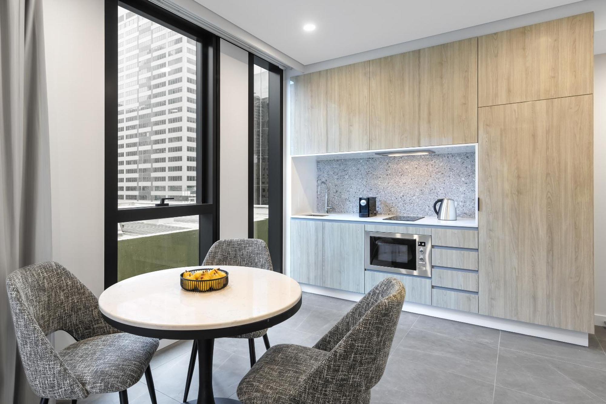 Meriton Suites Melbourne Luaran gambar Kitchen